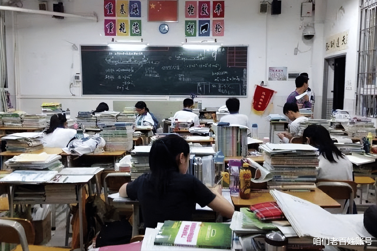 iPhone 14 Pro|10年前,那个卖肾去买苹果手机的湖南小伙,现状如何?