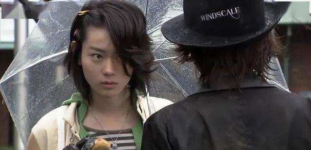 风都侦探|《风都侦探》开播，对比真人版，动漫逊色的地方还是挺多