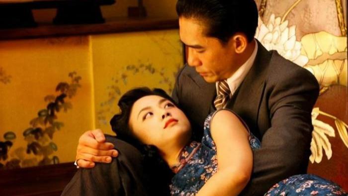 汤唯|拍戏时“假戏真做”的演员，汤唯梁朝伟算啥，她正拍着戏就怀孕了