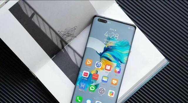 小米科技|用了两年华为Mate40Pro，换成小米12SUltra后，很多话不吐不快