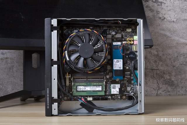 苹果|仅iPad大小的mini PC你见过吗?办公娱乐新选择