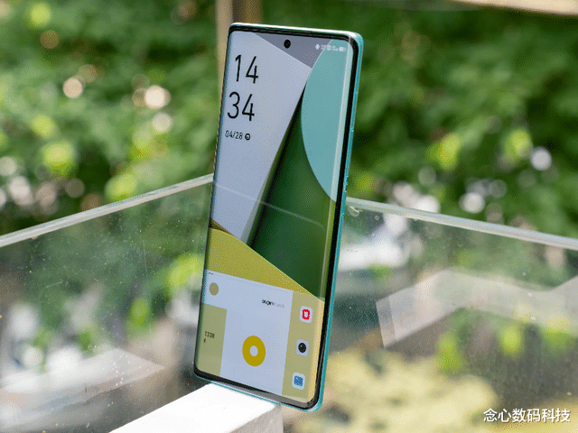 小米科技|买手机不能太小气,一步到位,这3款用5年没问题