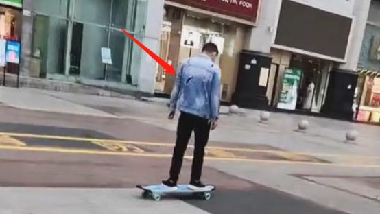 |真爱！孙海洋卑微暗示买新衣，卓妈回应：卓卓穿剩的都是他的