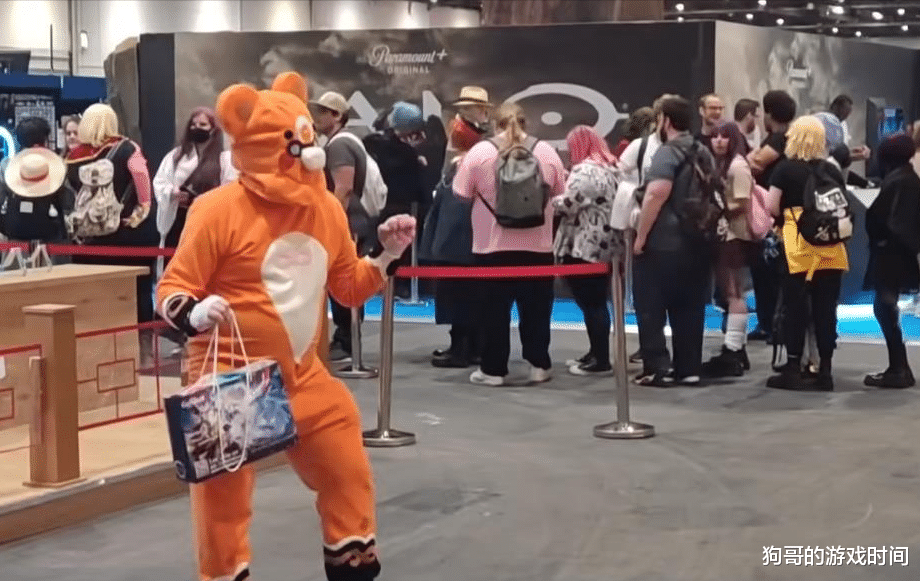 coser|《原神》在海外有多火?伦敦最大漫展排长龙,胡桃一斗coser神还原