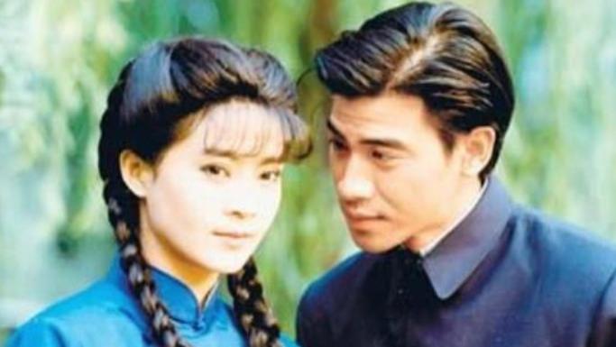 俞小凡|俞小凡18岁女儿恋情曝光，翁家明直言很抗拒：见她男友可能会尴尬