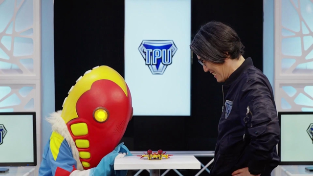 acgn漫评|德凯特别篇:马露露一念之错,暴露特利迦真身,德凯可能危了