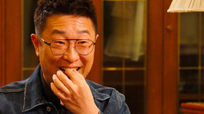 Selina|5位公认长得丑的男星，老婆一个赛一个漂亮，林永健最幸运！