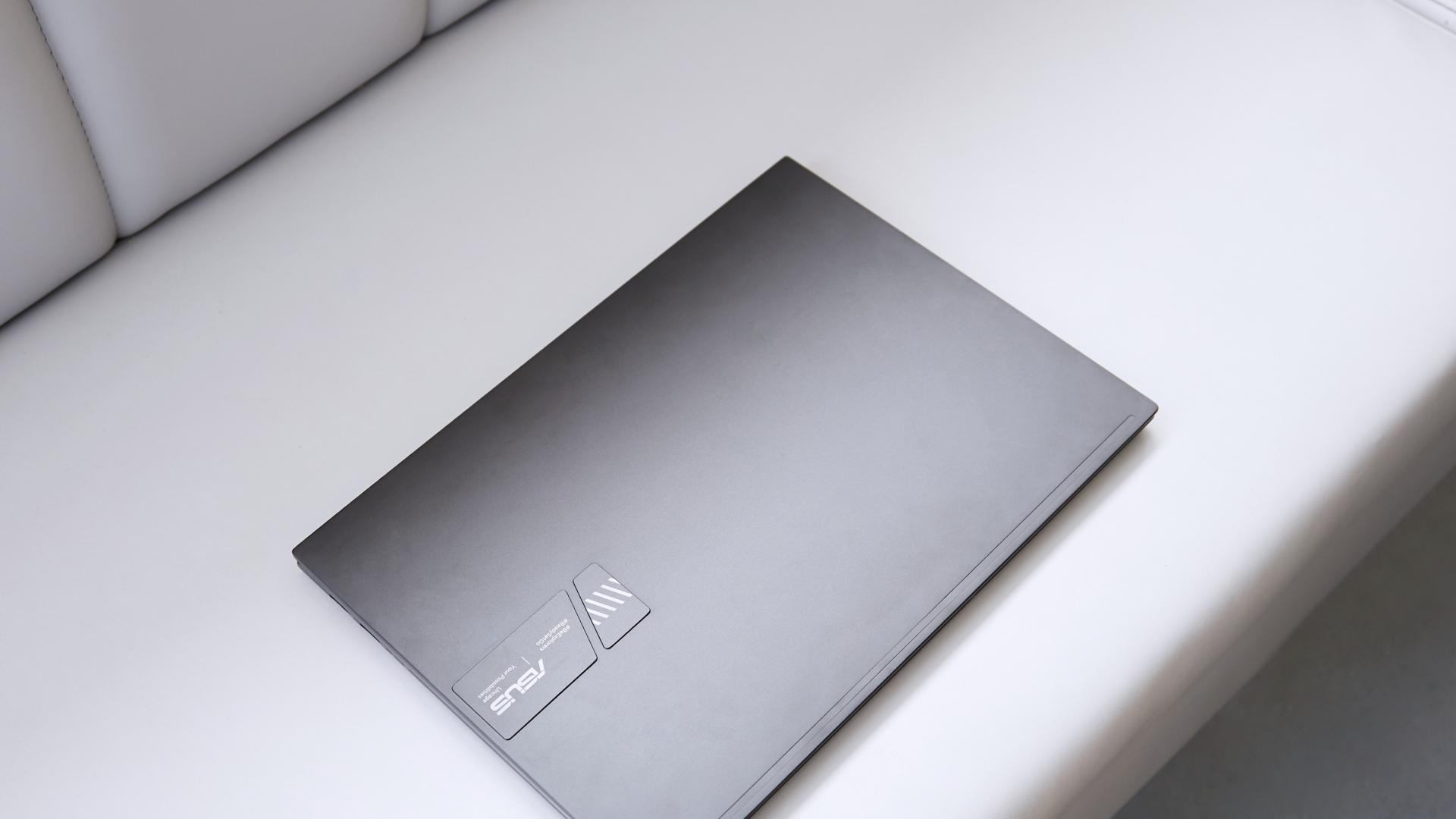 笔记本|新品笔记本一定更香？灵耀Pro 14逆势完胜对比灵越14 Plus