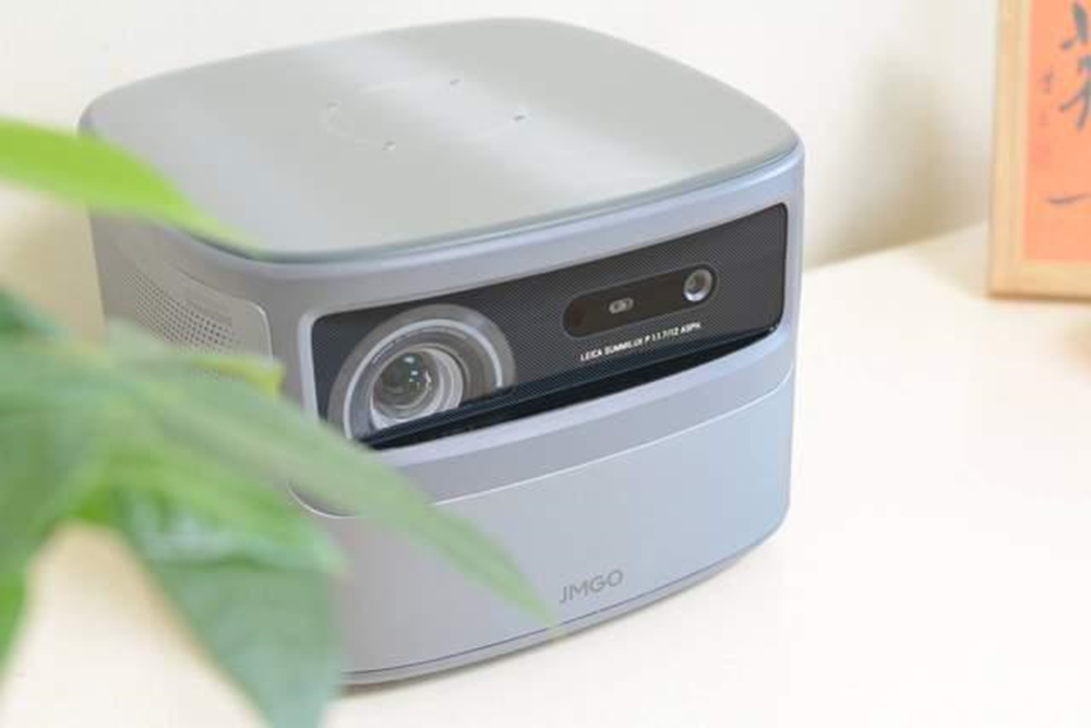 投影仪|家用投影仪性价比之王！徕卡、丹拿加持，音画双绝！