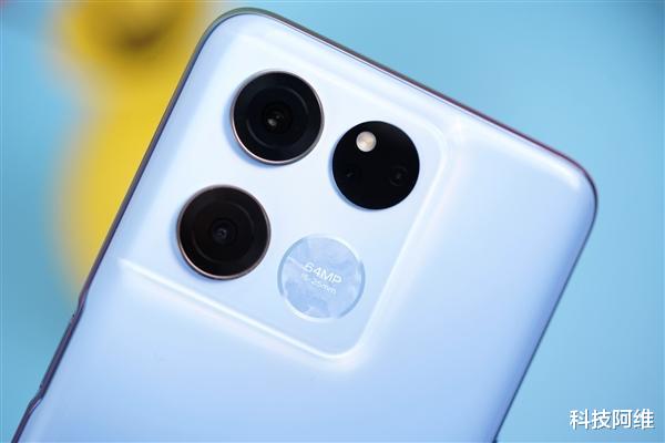 一加科技|开卖不到一周跌至1799元,5000mAh+67W,国产新旗舰618一降再降