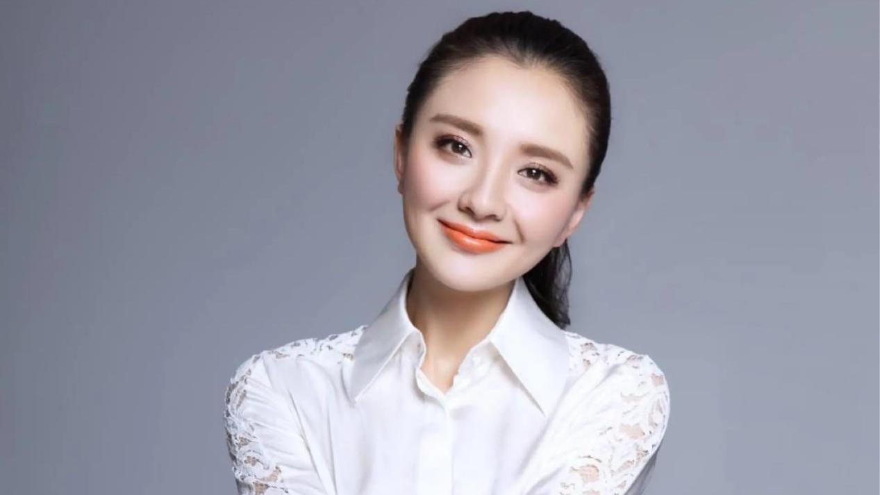 孙茜|孙茜深夜发文：我就是个傻子！网友：捋剧本的时候挺精明呀！