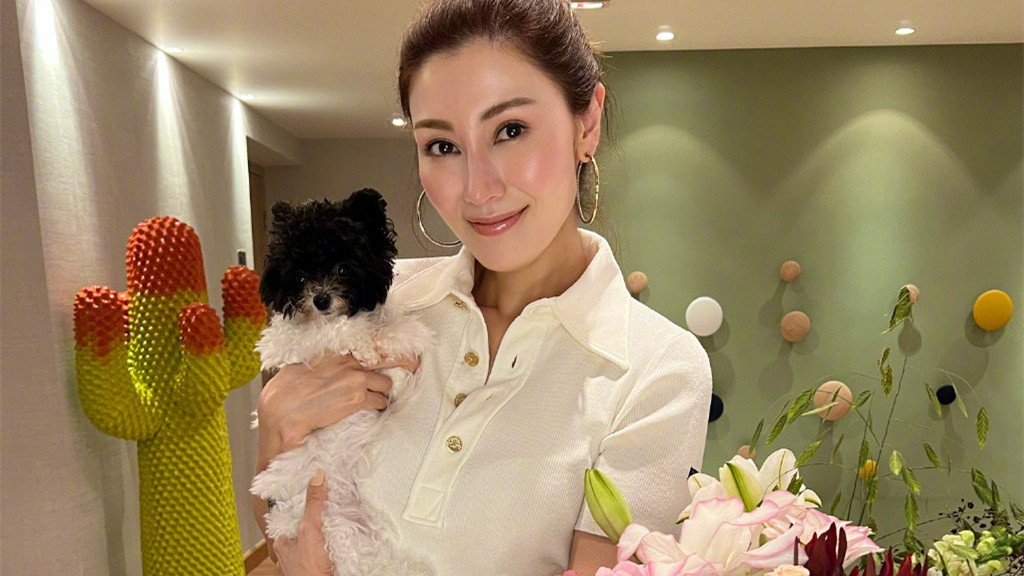 李嘉欣|52岁李嘉欣近照曝光，五官精致颜值重回巅峰