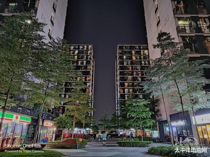 一加科技|偏爱直角边框设计的手机？这里肯定有你的心头好