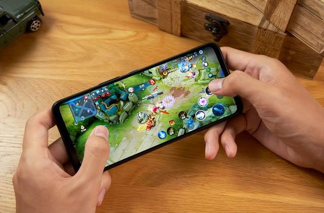 iPhone|谁才是游戏之王？ROG游戏手机6对比红魔7S，一文看懂其中区别