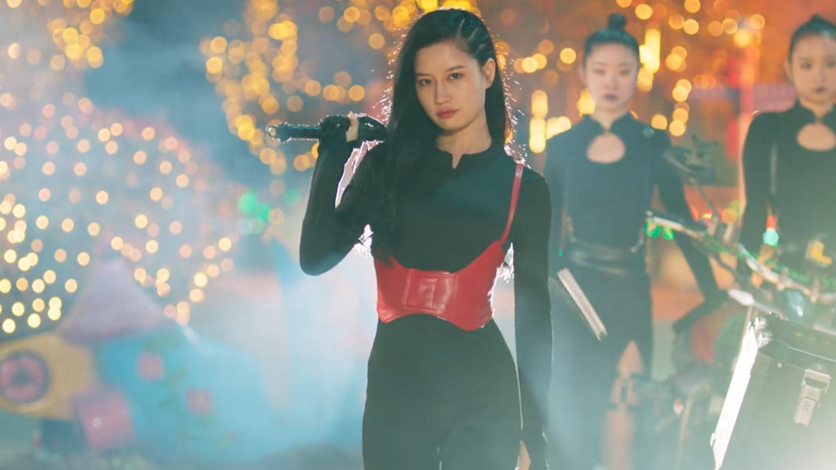 王小利|抄袭《夏洛特烦恼》，王小利新片满屏差评，女演员身材成最大看点