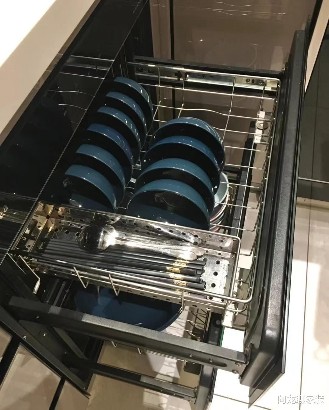 电热水器|红极一时的6种家电，为何会“跌落神坛”？被时代淘汰终究躲不过