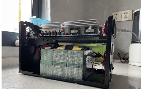 折叠屏|组装一台1200w1.1度电的220v户外移动电源