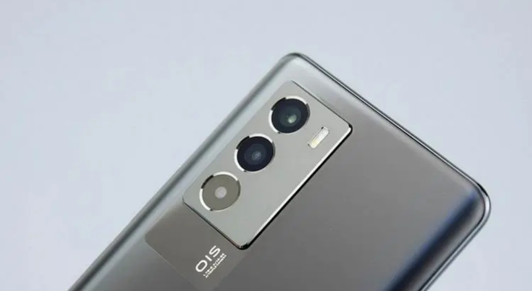 iqoo neo|四月份,最值得期待的三款新机,颜值与实力并存