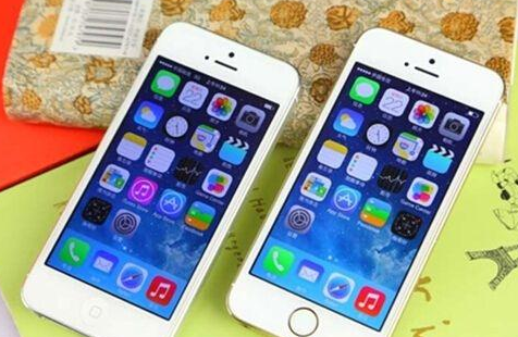 iPhone|不吹不黑，客观评价一下，华为和苹果手机用了三年后，哪个流畅？