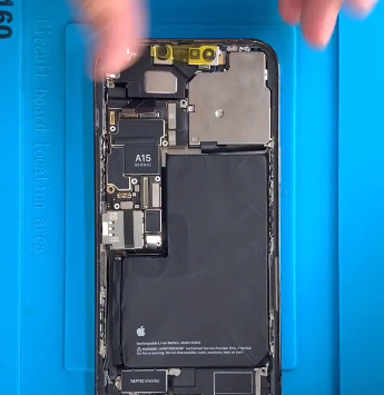 主板|1万多的新手机摔成这样？发生了什么？