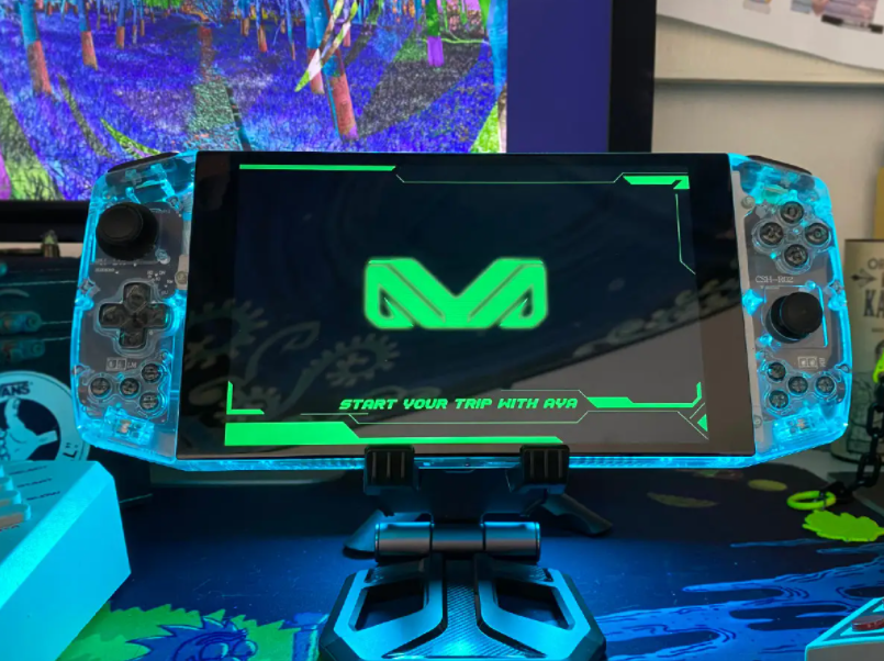 carplay|AYA掌机买回来了，国产掌机能玩3A大作，搭载AMD靠谱嘛？