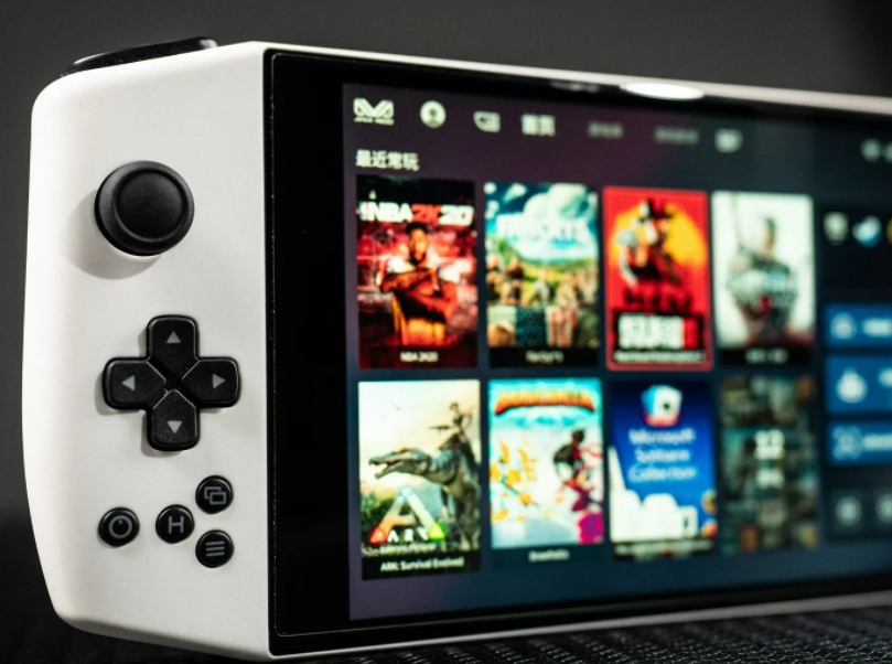 carplay|AYA掌机买回来了，国产掌机能玩3A大作，搭载AMD靠谱嘛？