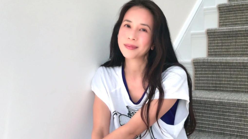 莫文蔚|香港最自信的女星，年过40岁依旧耀眼璀璨，网友：她才是真的让人羡慕