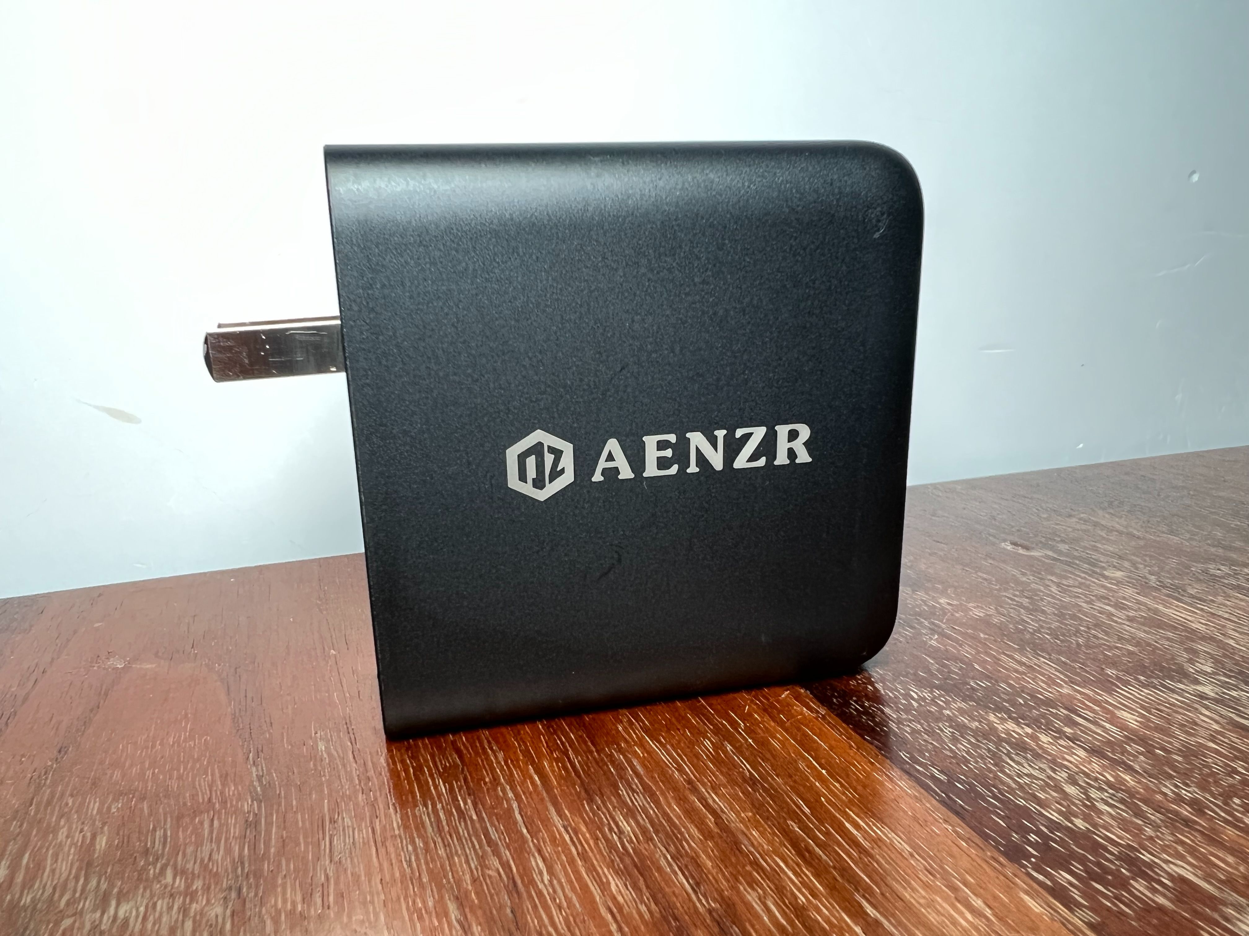 创业|四C口独立快充，桌充、墙充两相宜丨AENZR 130W氮化镓GaN