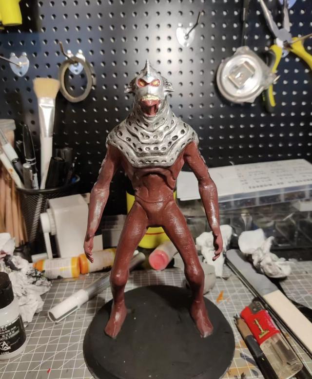 模型|比怪兽还像怪兽的赛文奥特曼模型