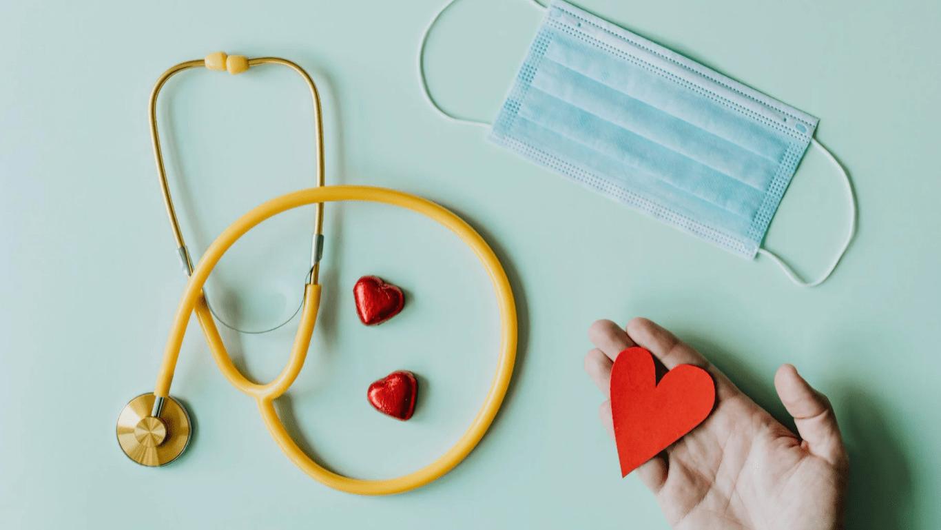 |裁员近千人！这家被腾讯看中的互联网医疗独角兽也不行了？