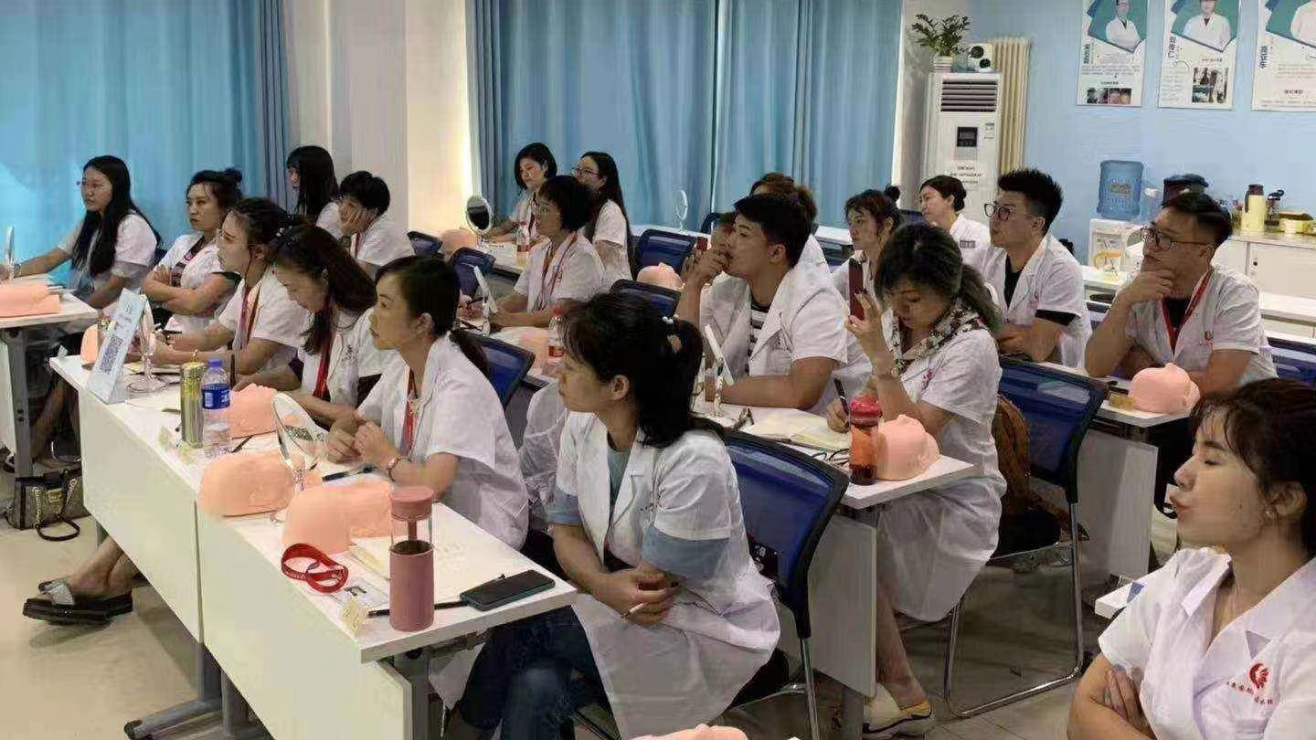 穿衣搭配|某八同城的套路你绝对想不到