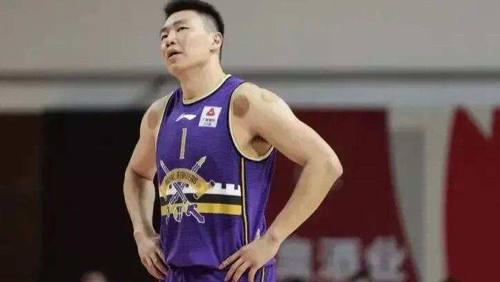 贺天举|CBA窗口期仅4人收获合同，3大前国字号锋线无人问津，3位老将或将无奈退役