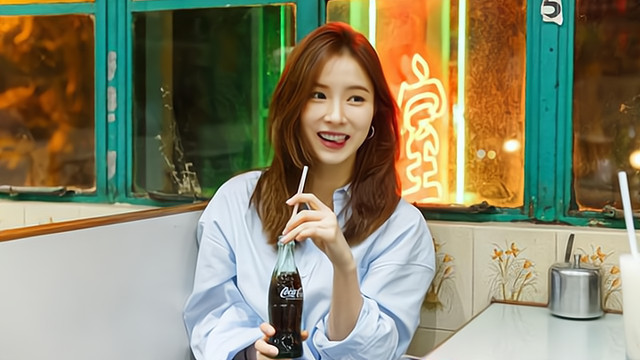 小三|卧薪尝胆做了8年小三，上位后去跟原配炫耀，却惨遭打脸