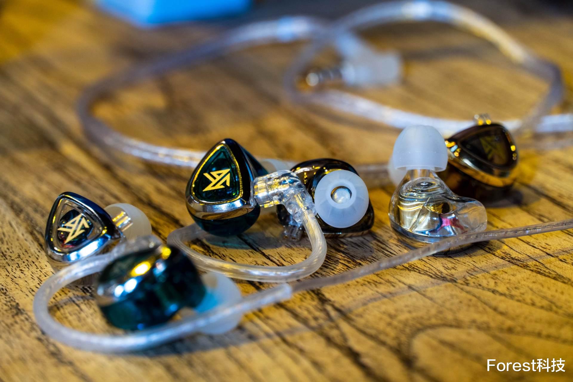 骨传导耳机|你见过花一副耳机的钱送你三款耳机的厂商吗？KZ-EDA满足你的需求