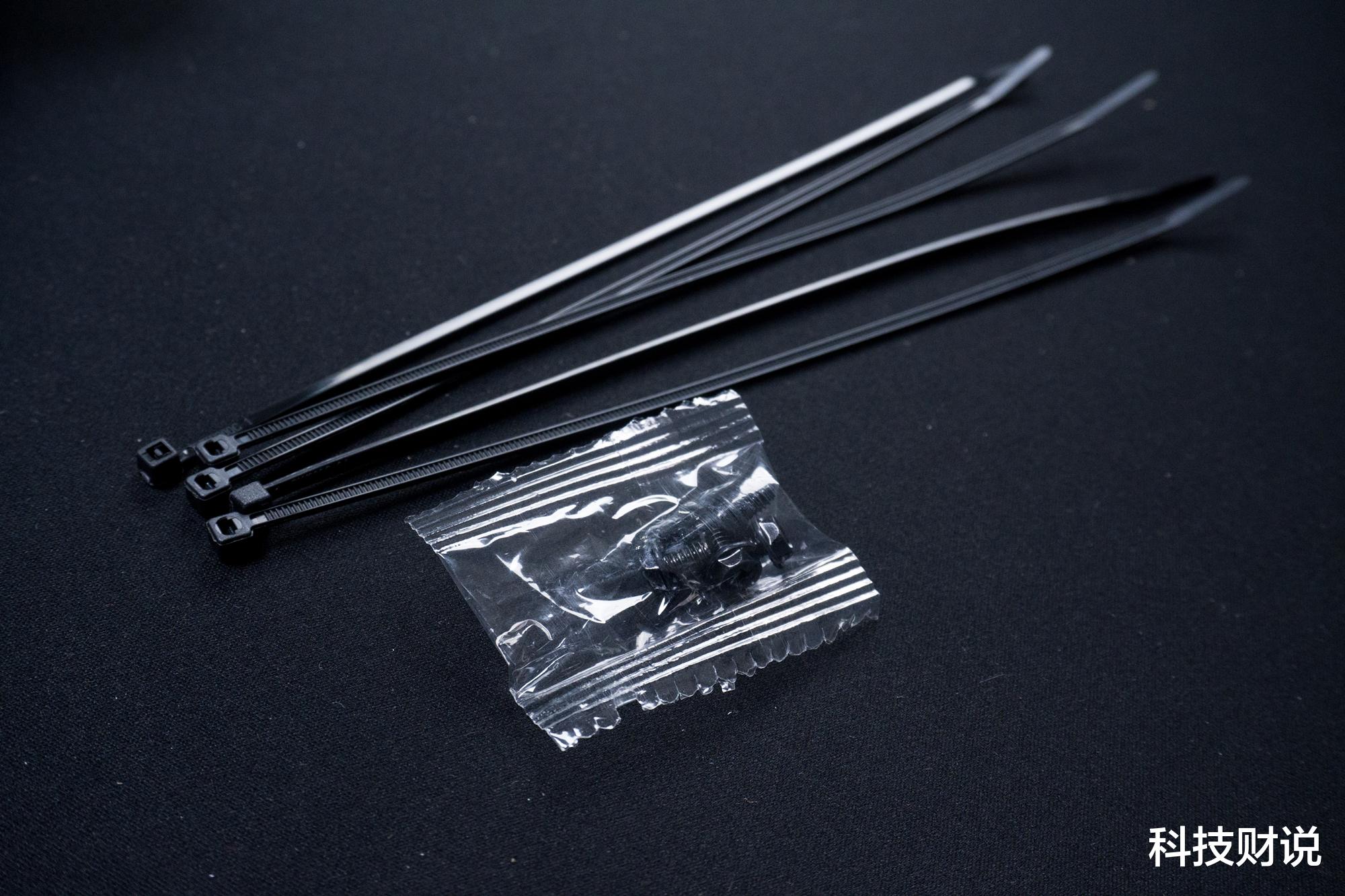 机箱|机箱换“皮肤”?透气还是密闭任我选!德静界静音机箱