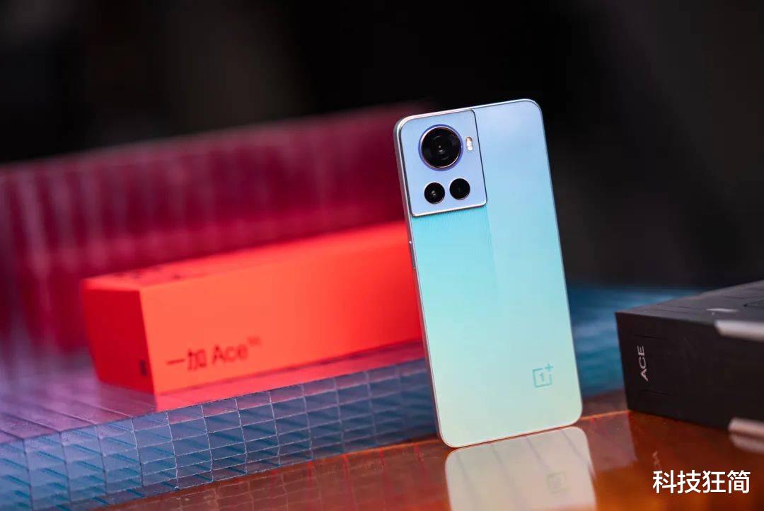 尼康|红米K50和一加Ace哪个好?双芯独显降维打压,红米K50还能取胜?