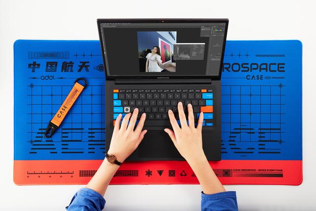 OLED|办公本就和时尚无缘？这款华硕轻薄本多款时尚配色，成办公室亮点