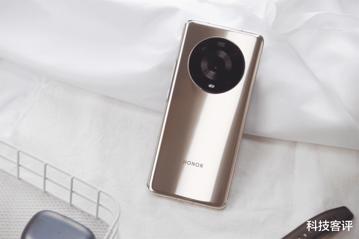 华为mate|华为Mate50推迟到8月发布，现在还有哪些国产旗舰值得入手？