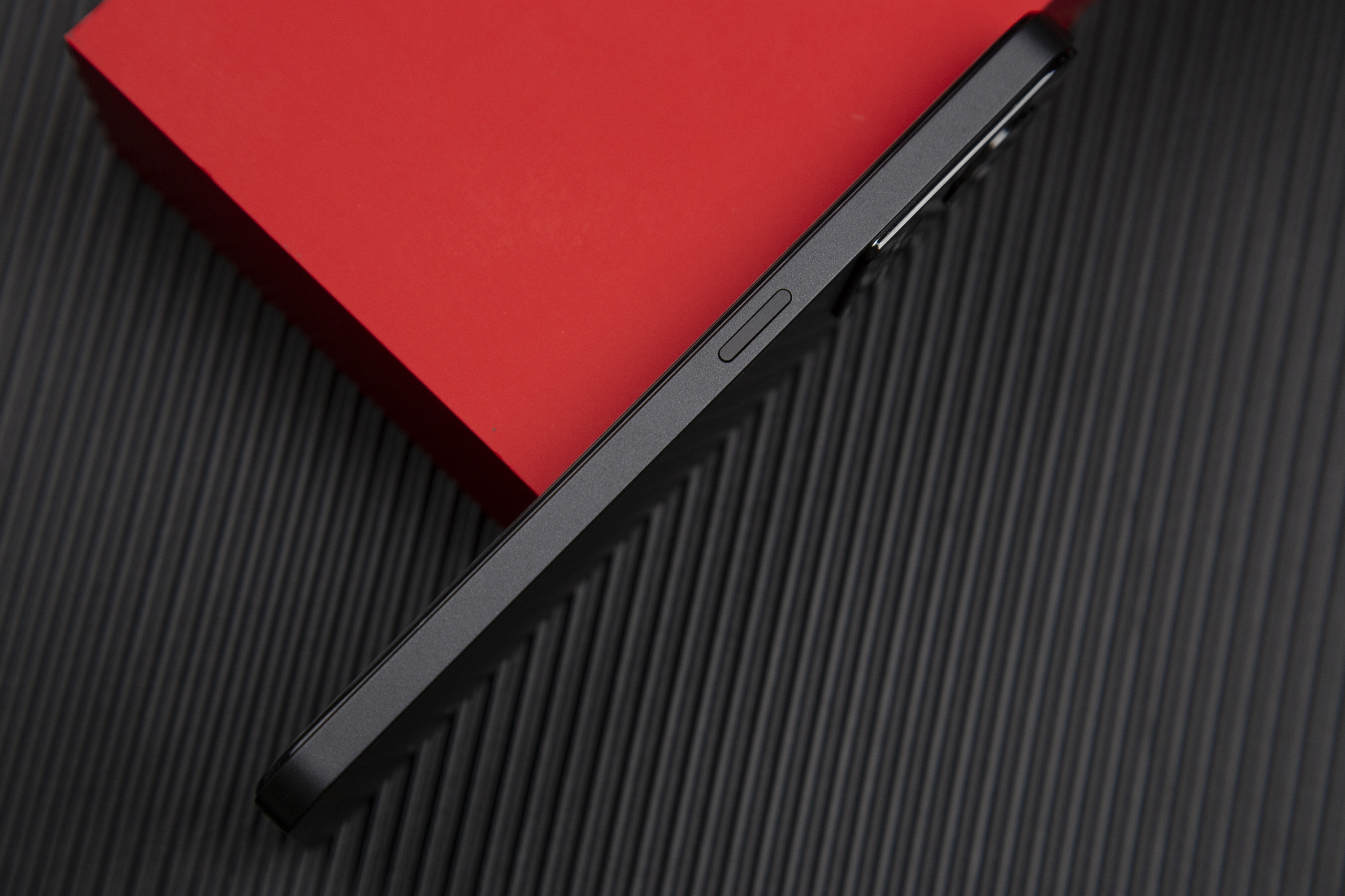 一加科技|一加Ace深度评测:有颜有料又能打 提前锁定年度水桶机