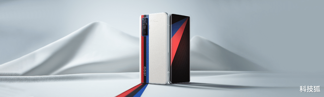 iqoo|首发 200W 快充,2022 国产真旗舰手机来了