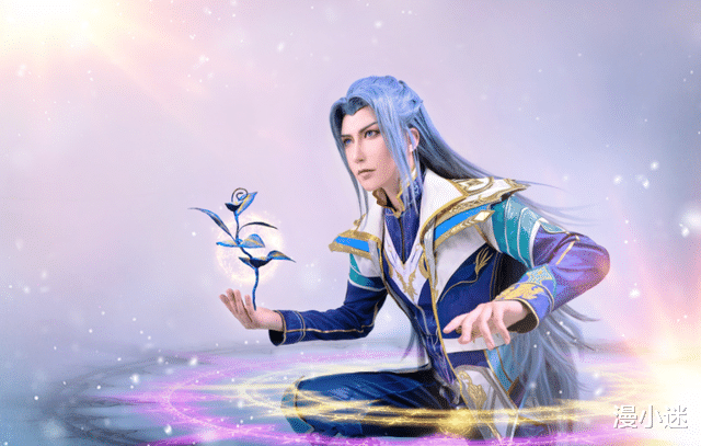 小舞|《斗罗大陆》帅哥美女COS三舞组合，还原经典名场面，画面超甜蜜