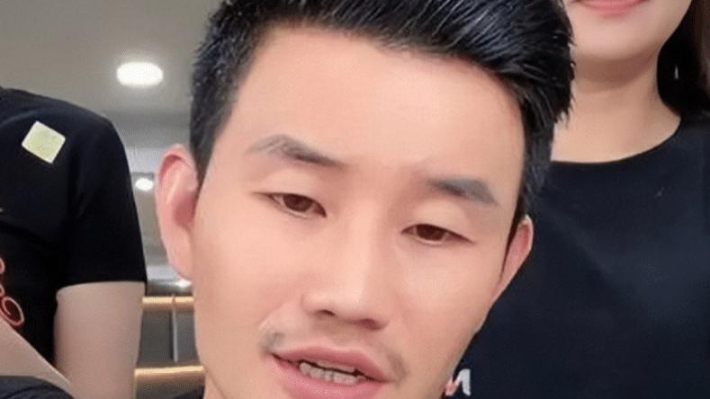 嘎子带妻儿三亚度假, 庆祝电影票房突破30亿? 网友: 汪汪队立大功