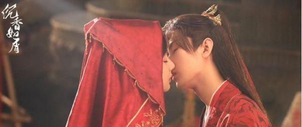 沉香如屑|苏寞的《沉香如屑》点击量直破400万，杨紫搭档成毅即将来袭