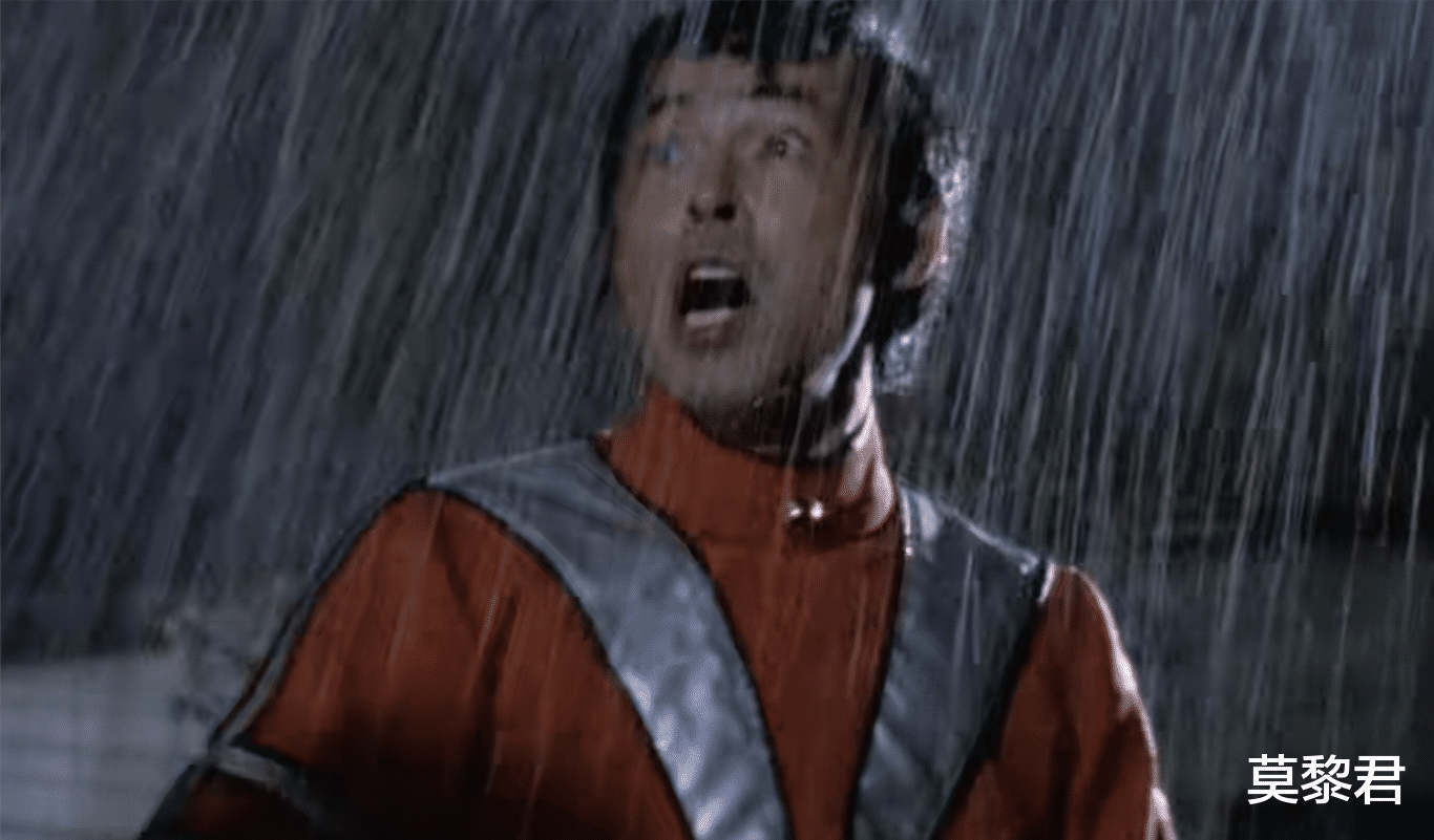 雷欧|奥特曼史上最大胆突破，队员竟被腰斩，奥特曼被瞬间秒杀！