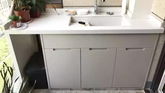 想在阳台做个洗衣池？来看看设计师给你的一些建议，牢记！