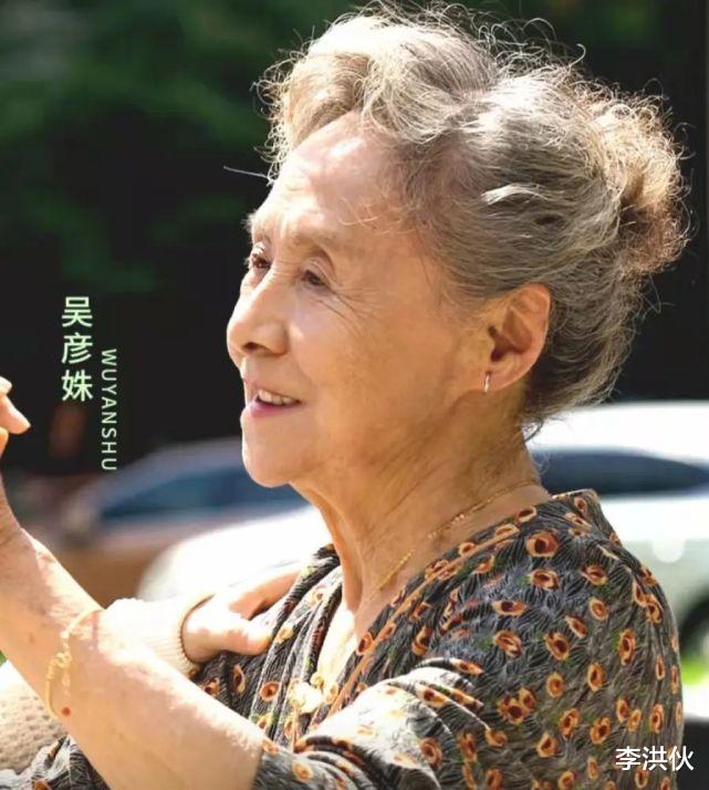 金鸡女配《心居》出演无名老太，84岁高龄依然活跃在各大影视剧中(图5)