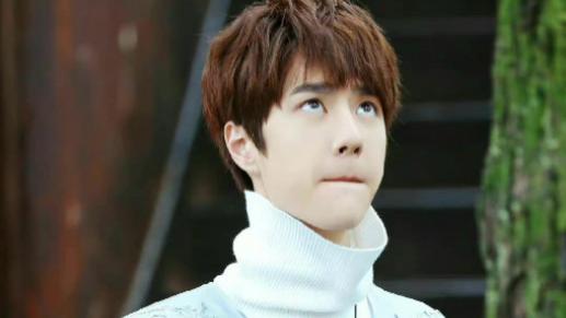 王一博|王一博19岁的剧改名了！剧照青涩氛围感十足，女主颜值出彩！