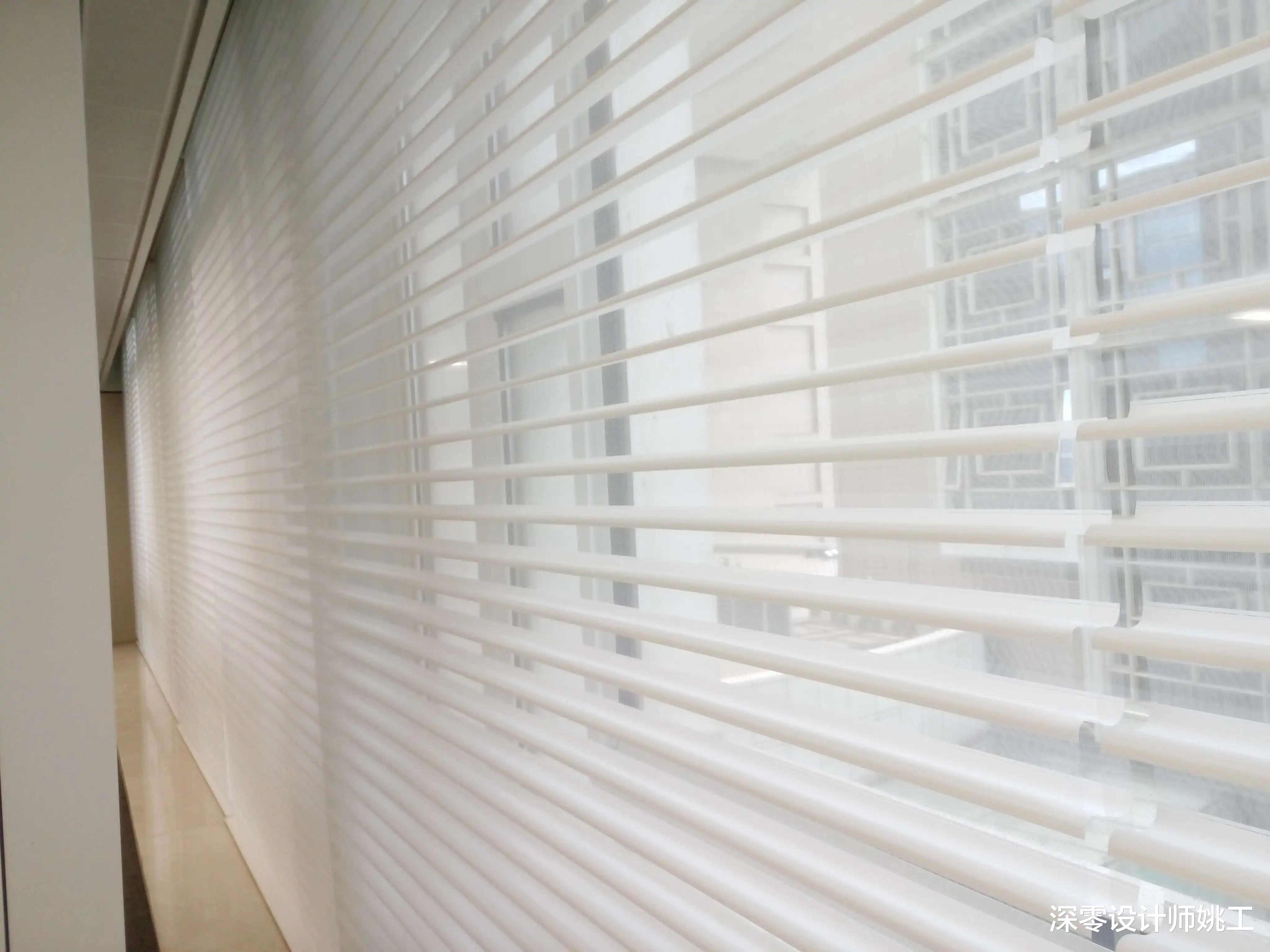 你家还在装窗帘吗? 看看百叶窗, 学会因地制宜, 让它精致又实用。