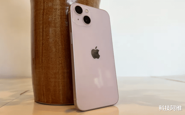 iPhone|击败小米和荣耀，618单机销量排名第一，直降1001元