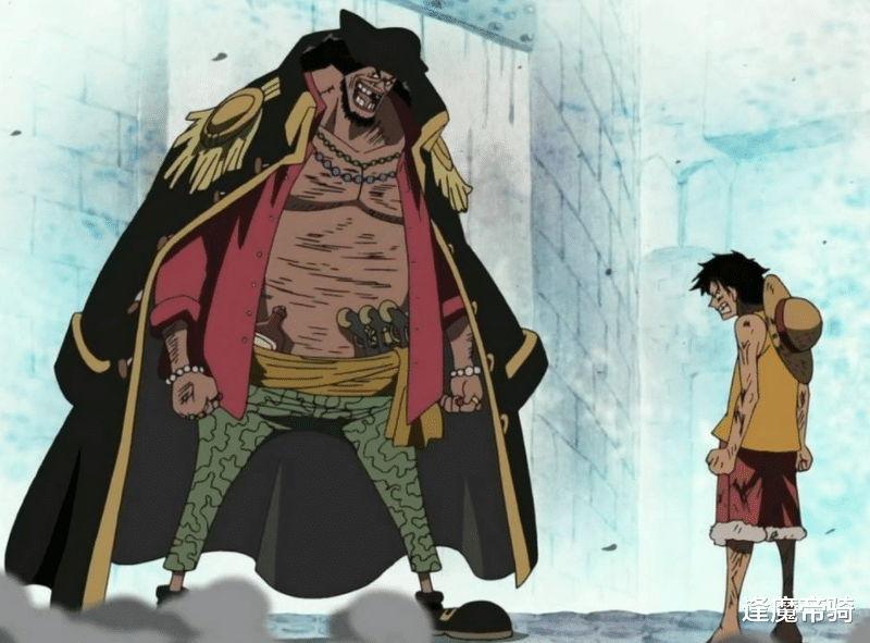 巴基|盘点四皇间的所有对决，有2场没画面，巴基大神则“打了个遍”！